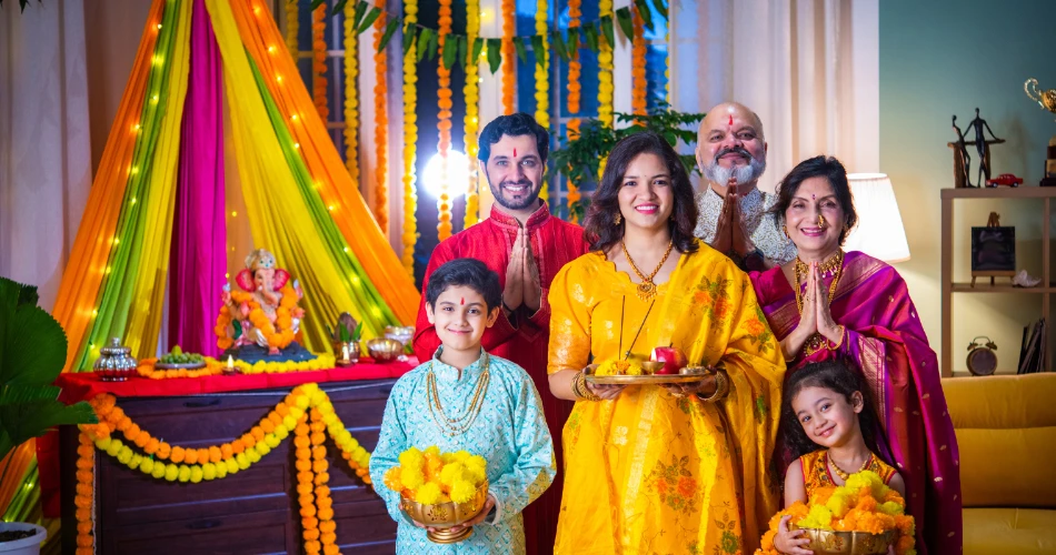 Ganesh Chaturthi in Mumbai: A Festival of Colors, Faith & Unity