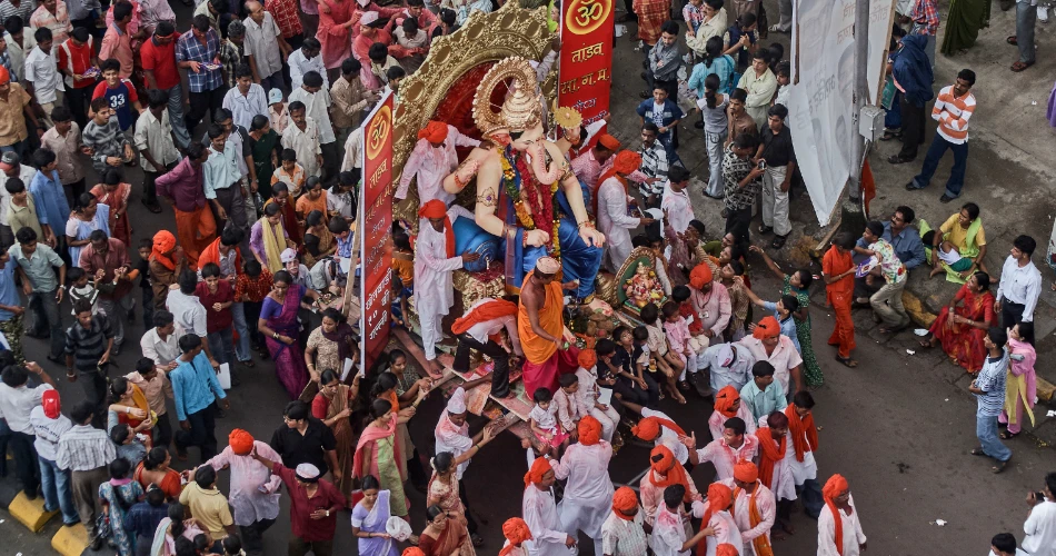 Ganesh Chaturthi in Mumbai: A Festival of Colors, Faith & Unity